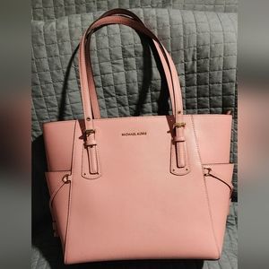 Michael Kors Voyager